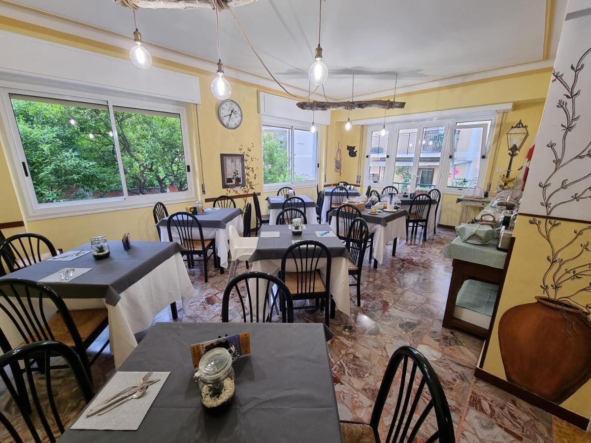 Hotel Pina Laigueglia